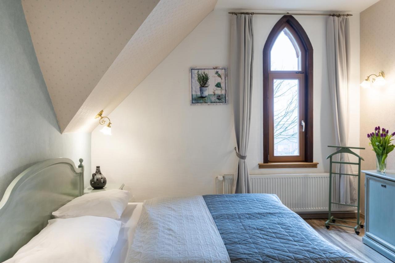 Schlossberg-Hotel Garni Wernigerode Ngoại thất bức ảnh